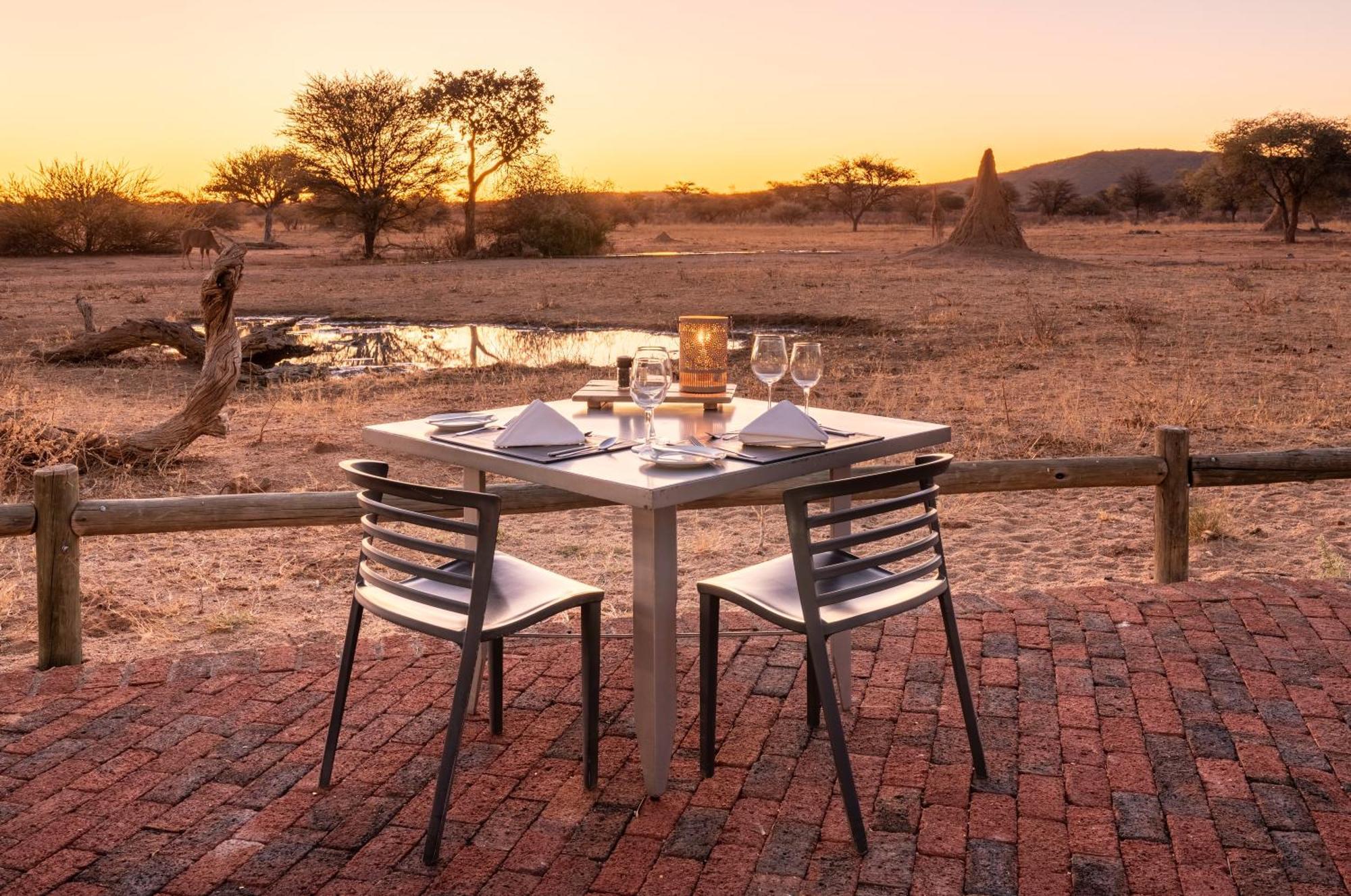 Okonjima Plains Camp Vila Otjiwarongo Exterior foto